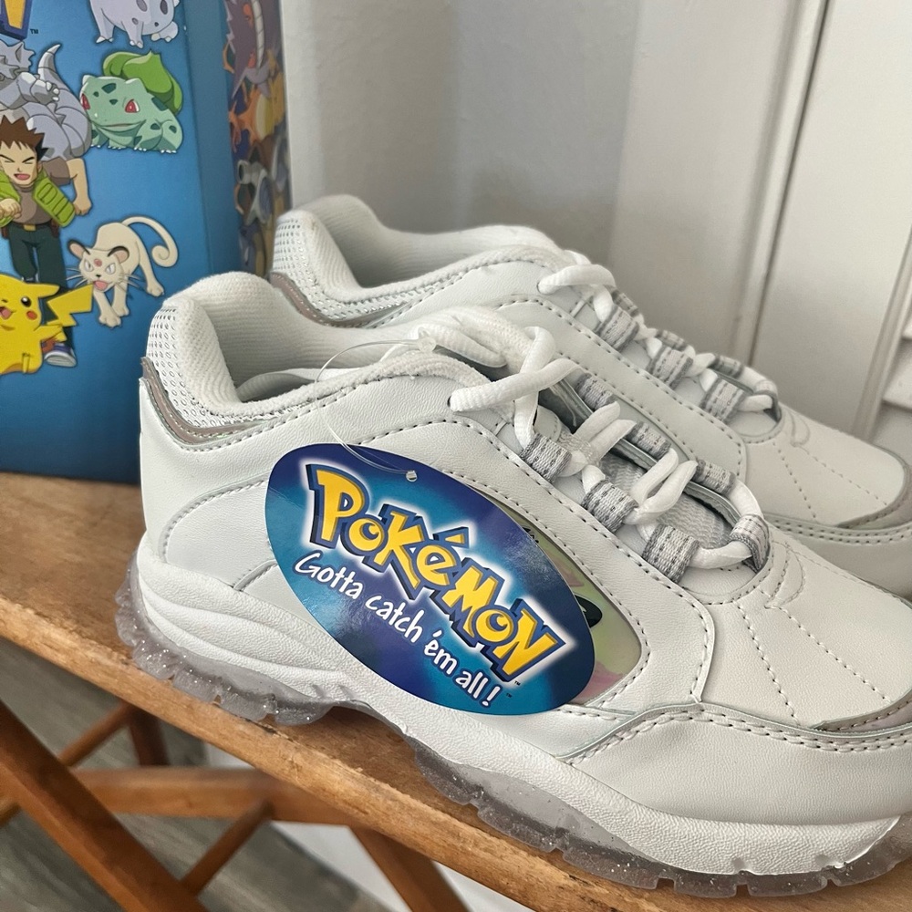 Vintage Brand New Pokemon Kids Sneakers - Picture 7 of 13